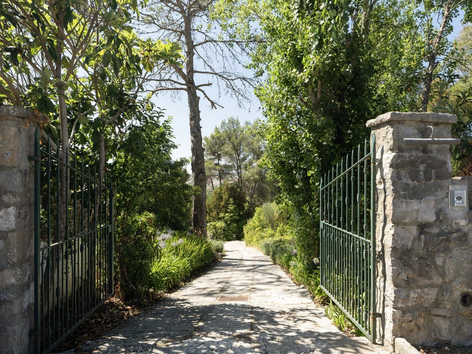 Moradia T10 para Venda em Santa Maria e São Miguel, São Martinho, São Pedro Penaferrim Foto 1