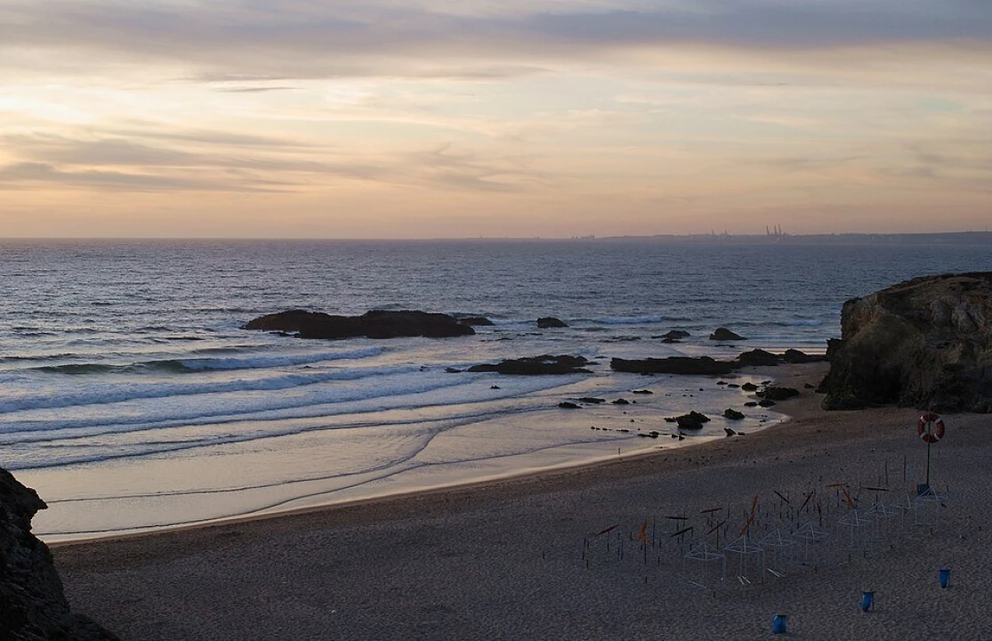 Apartamento T1 para Venda em Porto Covo Foto 10