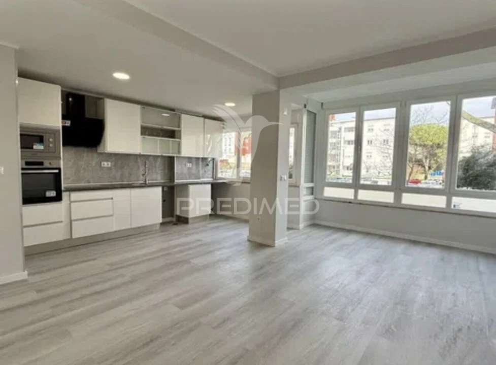 Apartamento T2 para Venda em Oeiras e São Julião da Barra, Paço de Arcos e Caxias Foto 4