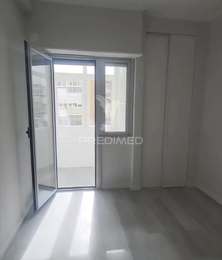 Apartamento T2 para Venda em Oeiras e São Julião da Barra, Paço de Arcos e Caxias Foto 27