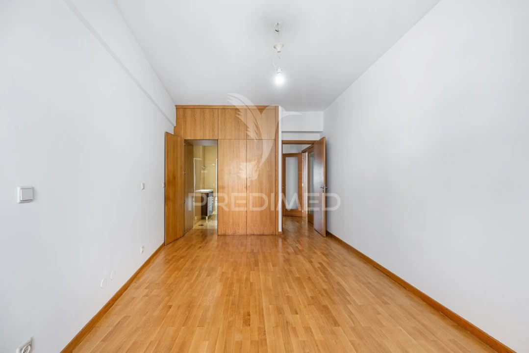Apartamento T3 para Venda em Paranhos Foto 10