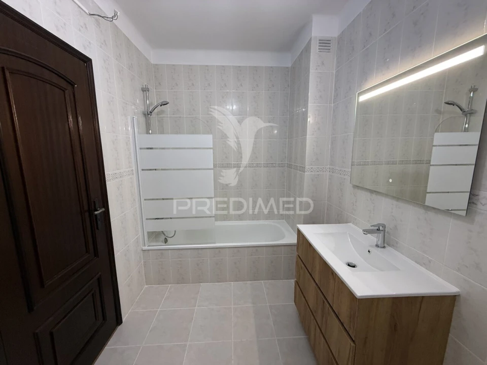 Apartamento T3 para Venda em Almeirim Foto 23