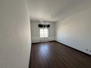 Apartamento T3 para Venda em Almeirim
