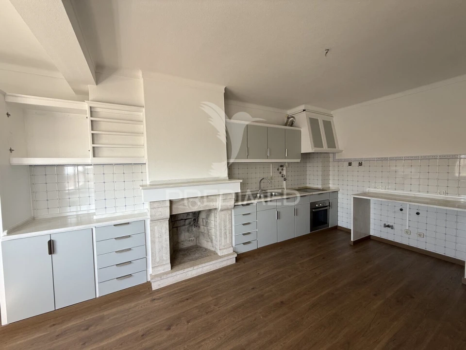 Apartamento T3 para Venda em Almeirim Foto 8