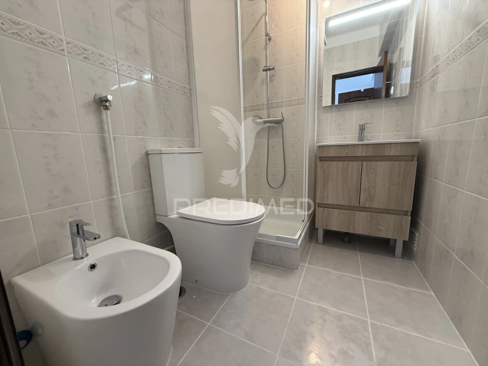 Apartamento T3 para Venda em Almeirim Foto 24