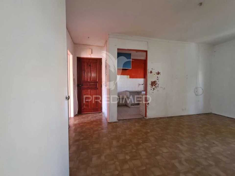 Apartamento T3 para Venda em Laranjeiro e Feijó Foto 1