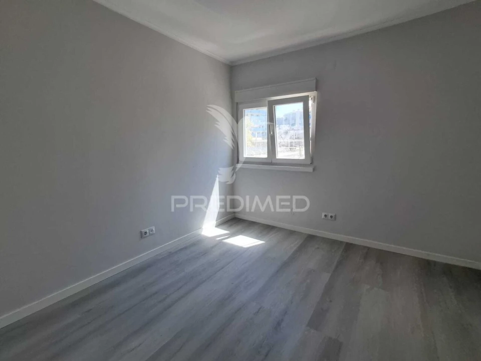 Apartamento T3 para Venda em Laranjeiro e Feijó Foto 22