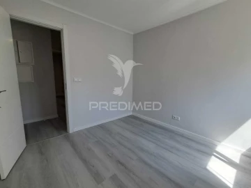 Apartamento T3 para Venda em Laranjeiro e Feijó