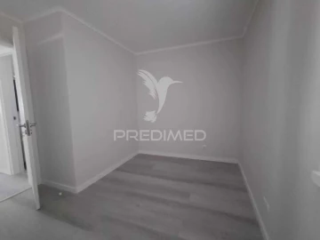 Apartamento T3 para Venda em Laranjeiro e Feijó
