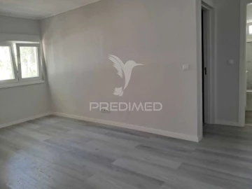Apartamento T3 para Venda em Laranjeiro e Feijó