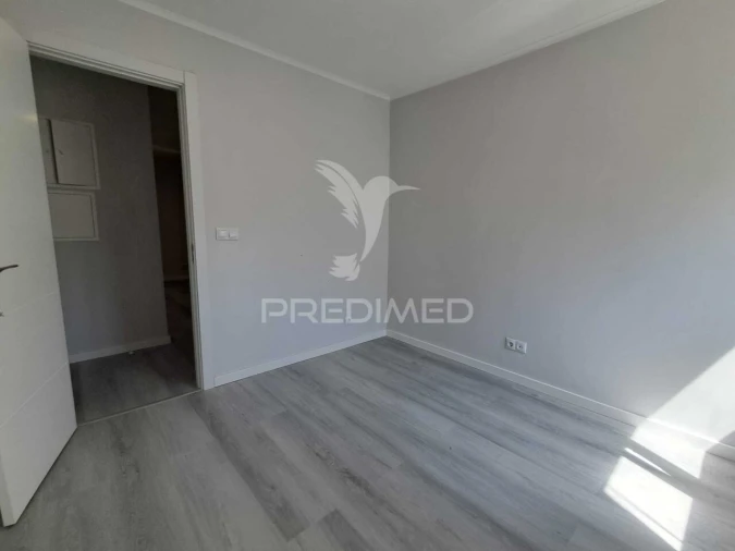 Apartamento T3 para Venda em Laranjeiro e Feijó Foto 21
