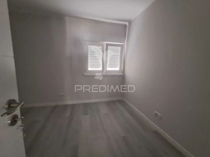 Apartamento T3 para Venda em Laranjeiro e Feijó Foto 13