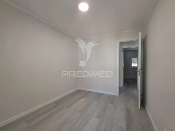 Apartamento T3 para Venda em Laranjeiro e Feijó Foto 15