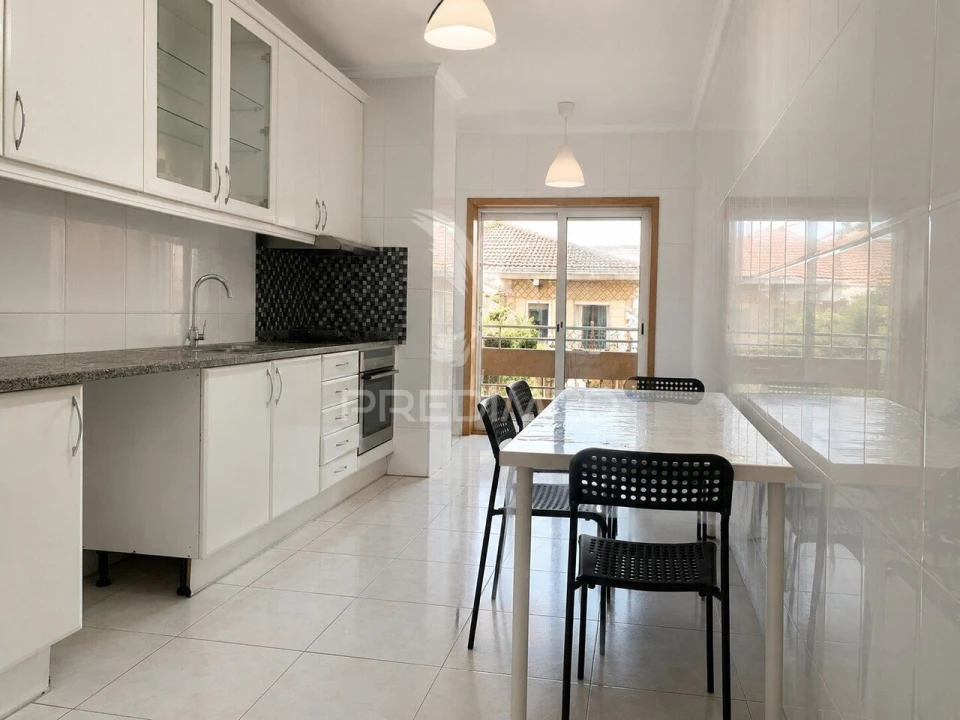 Apartamento T3 para Venda em São Felix da Marinha Foto 1