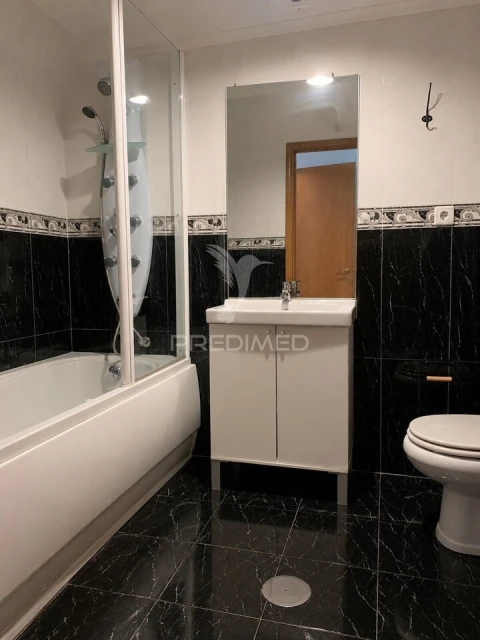 Apartamento T3 para Venda em São Felix da Marinha