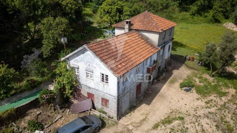 Moradia T3 para Venda em Rio Caldo