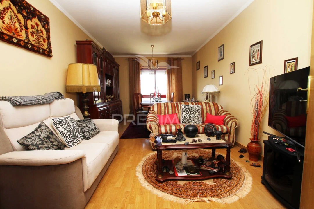 Apartamento T2 para Venda em Caparica e Trafaria Foto 2