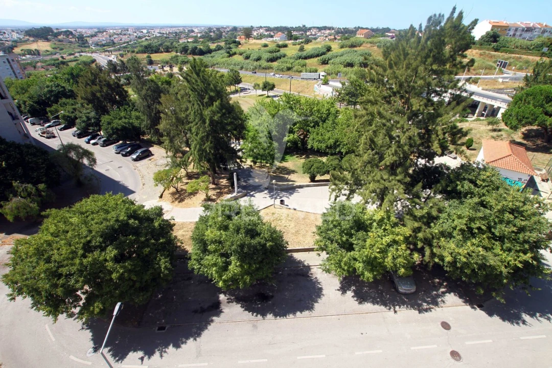 Apartamento T2 para Venda em Caparica e Trafaria Foto 4