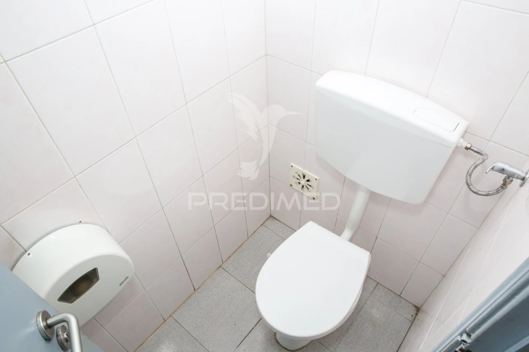 Loja para Venda em Póvoa de Santa Iria e Forte da Casa Foto 13