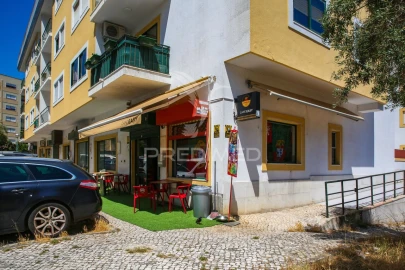 Loja para Venda em Póvoa de Santa Iria e Forte da Casa