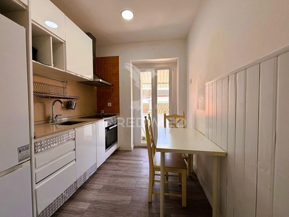 Apartamento T2 para Venda em Caldas da Rainha - Santo Onofre e Serra do Bouro Foto 1
