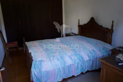 Moradia T3 para Venda em São Vicente do Paul e Vale de Figueira