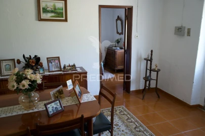 Moradia T3 para Venda em São Vicente do Paul e Vale de Figueira