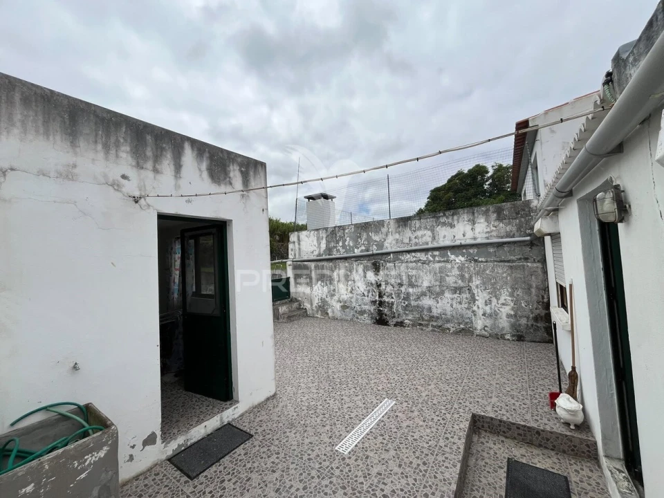 Moradia T2 para Venda em Praia da Vitoria (Santa Cruz) Foto 34