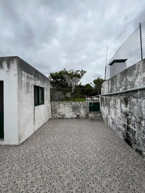 Moradia T2 para Venda em Praia da Vitoria (Santa Cruz)