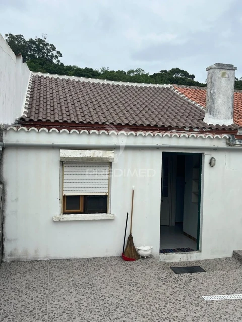 Moradia T2 para Venda em Praia da Vitoria (Santa Cruz)