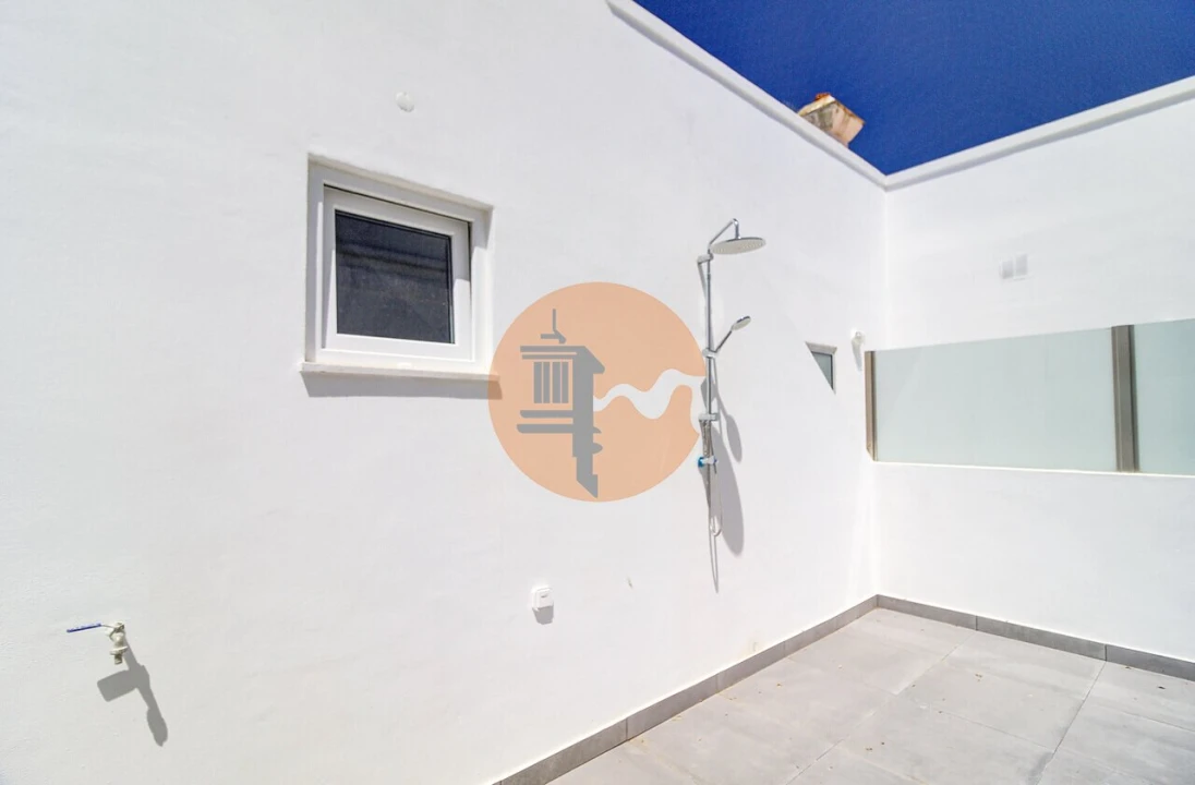 Apartamento T2 para Venda em Vila Real de Santo Antonio Foto 15