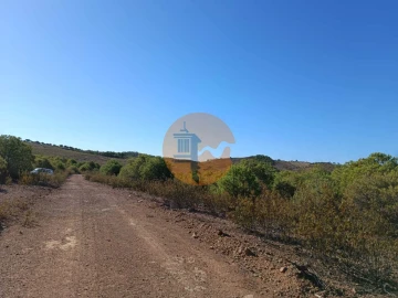 Terreno para Venda em Vaqueiros