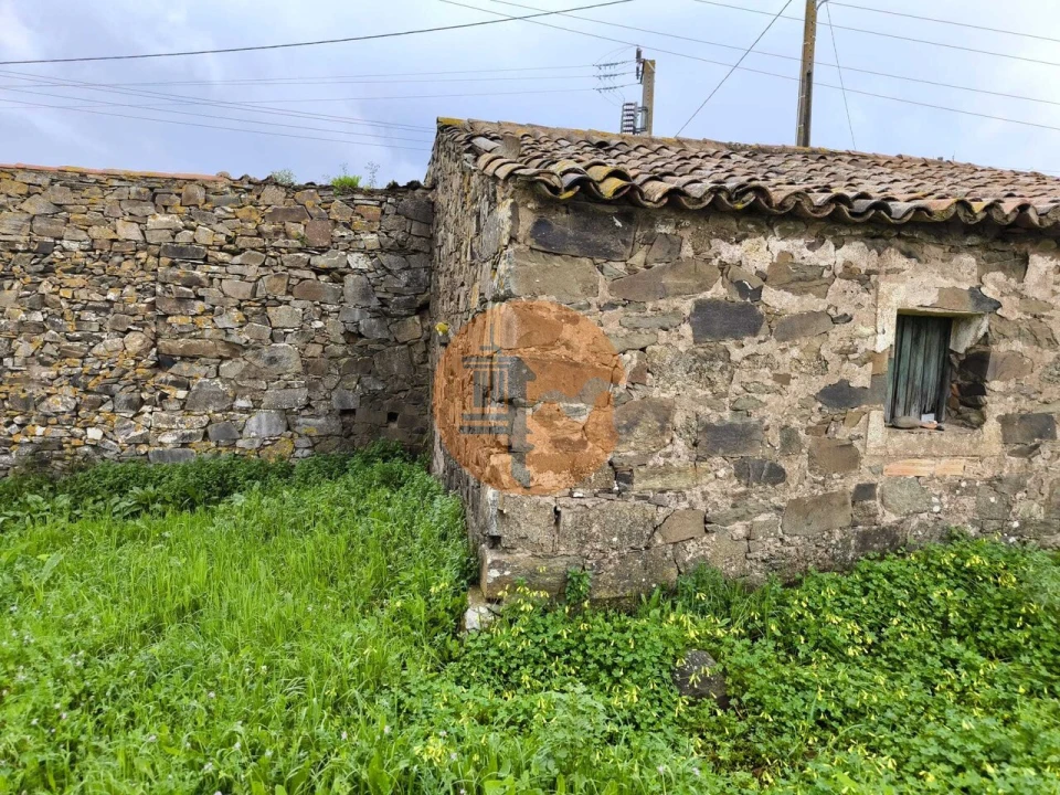 Moradia T0 para Venda em Vaqueiros Foto 16