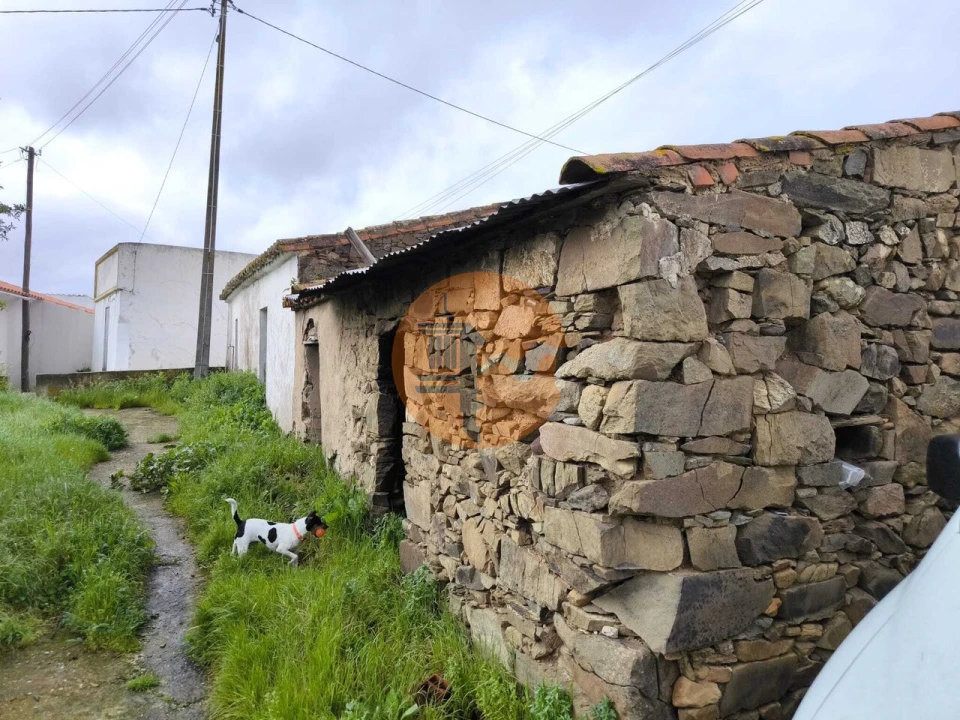 Moradia T0 para Venda em Vaqueiros Foto 27