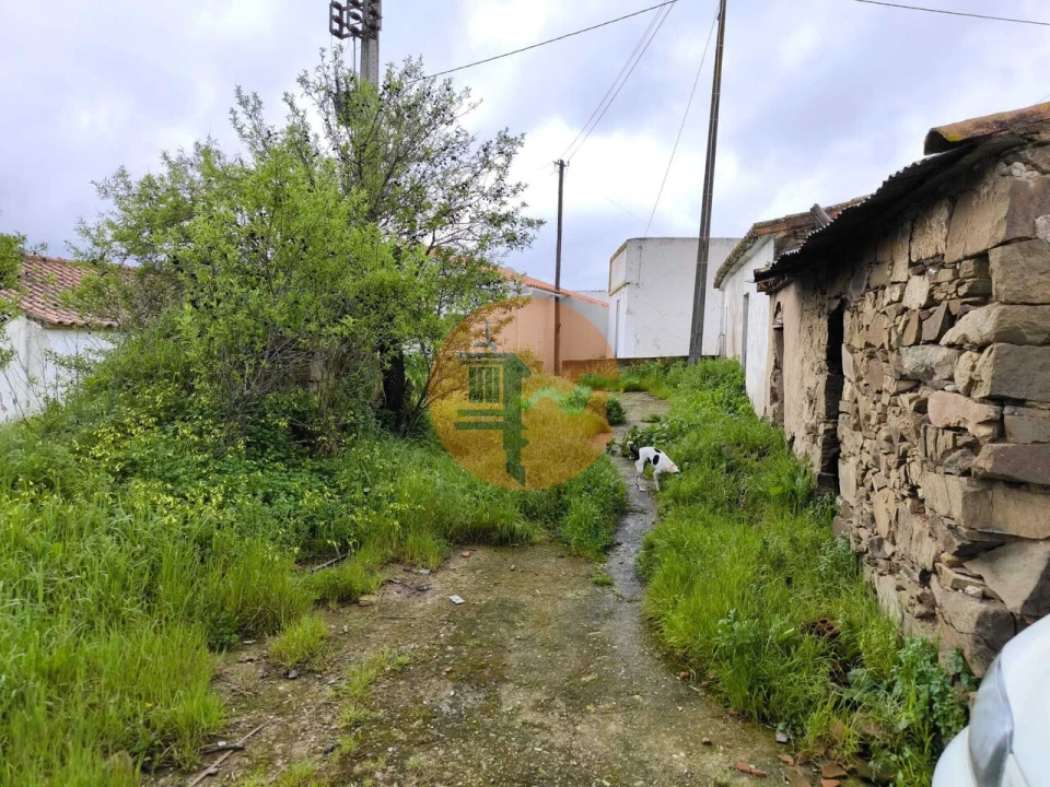 Moradia T0 para Venda em Vaqueiros Foto 29