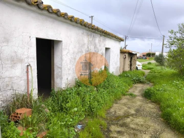 Moradia T0 para Venda em Vaqueiros