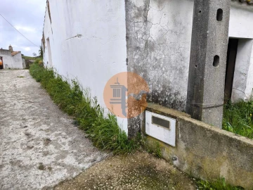 Moradia T0 para Venda em Vaqueiros