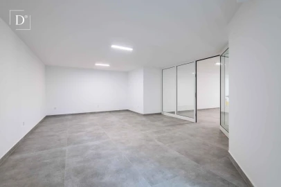 Moradia T4 para Venda em Albufeira e Olhos de Água
