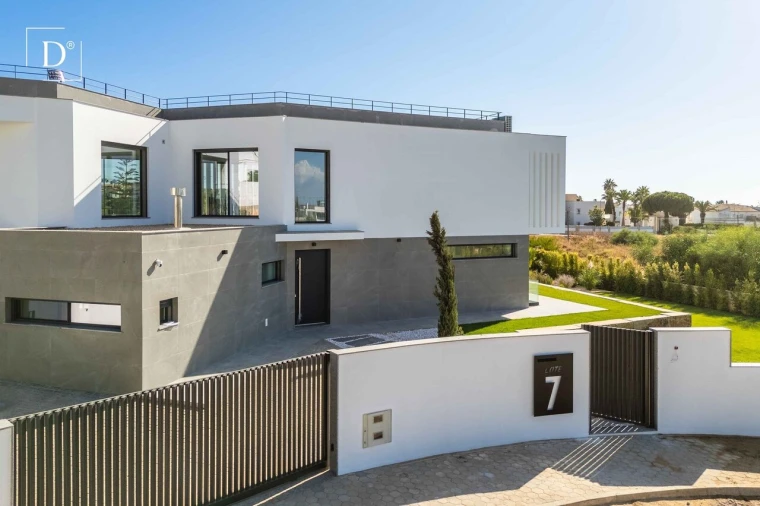 Moradia T4 para Venda em Albufeira e Olhos de Água Foto 42