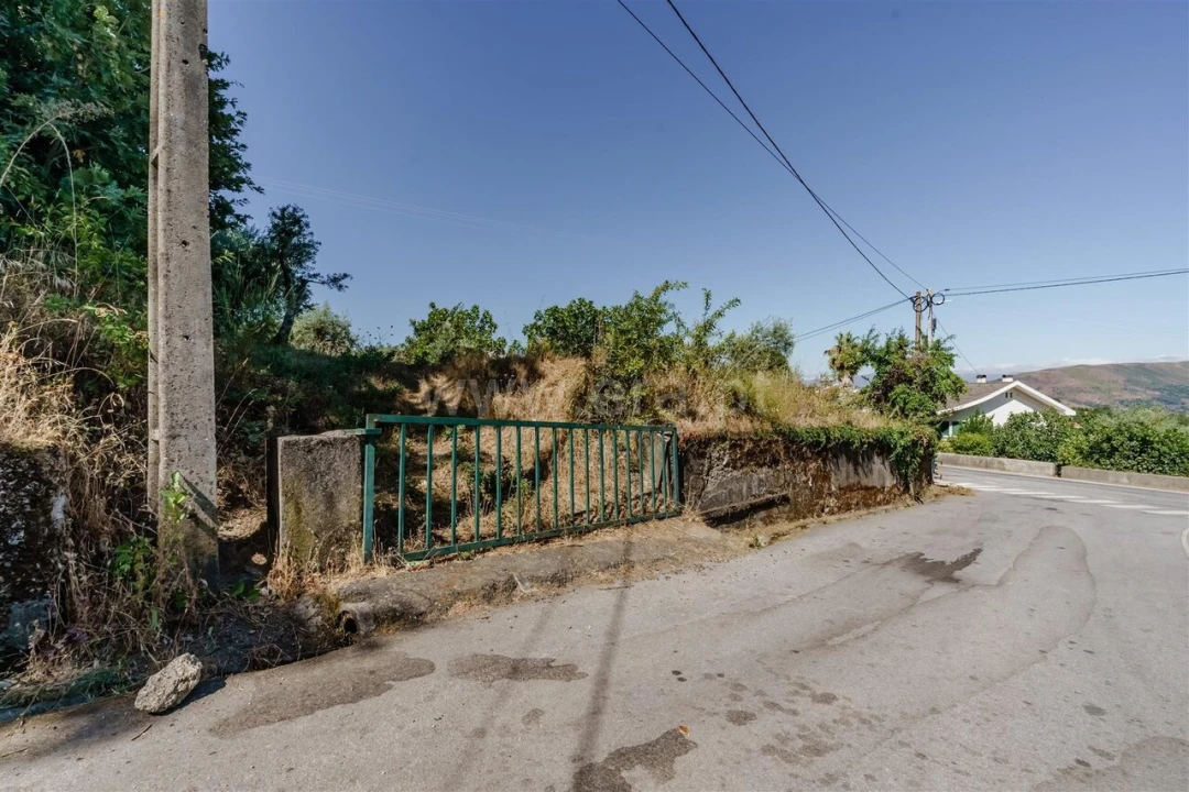 Terreno para Venda em Souto da Casa Foto 2