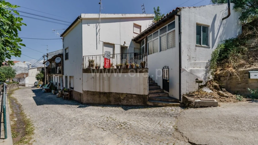 Moradia T2 para Venda em Fundão, Valverde, Donas, A. Joanes, A. Nova Cabo