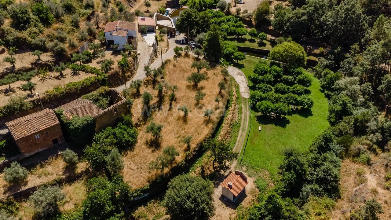 Terreno para Venda em Souto da Casa Foto 1