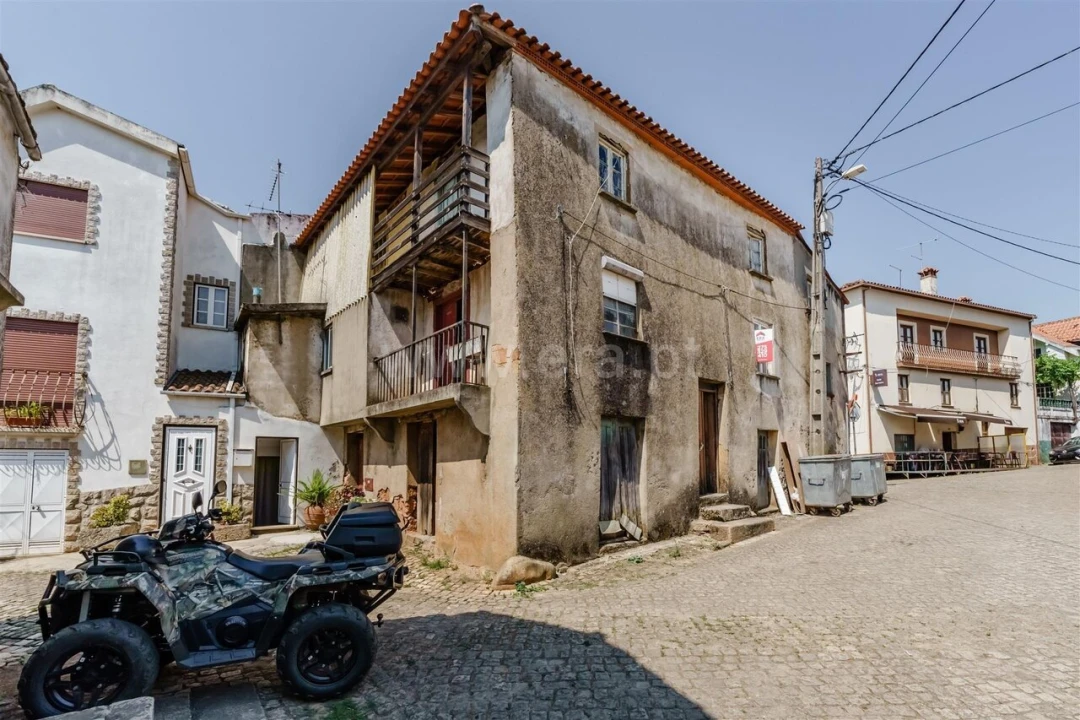 Prédio para Venda em Erada Foto 17