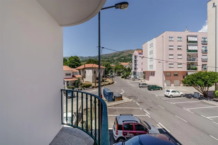 Apartamento T2 para Venda em Covilhã e Canhoso Foto 4