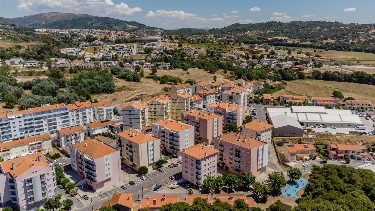 Apartamento T2 para Venda em Covilhã e Canhoso Foto 16