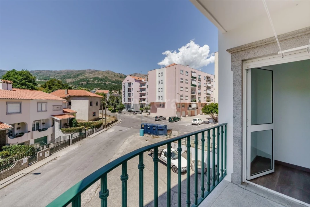 Apartamento T2 para Venda em Covilhã e Canhoso Foto 13