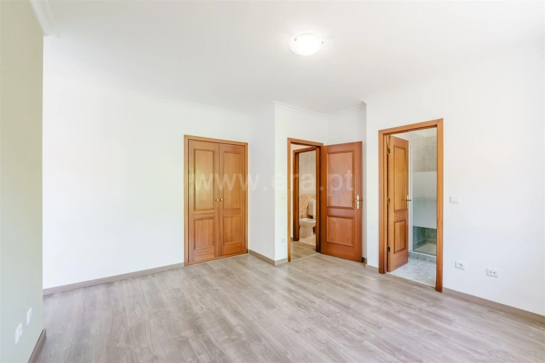 Apartamento T2 para Venda em Covilhã e Canhoso Foto 12