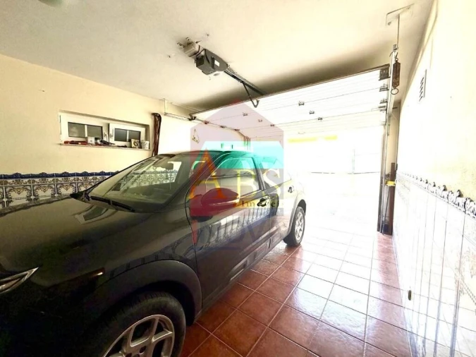 Moradia T4 para Venda em Vila Verde e Barbudo Foto 41
