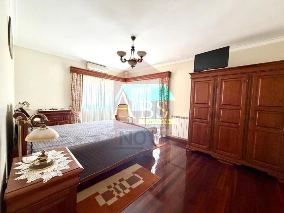Moradia T4 para Venda em Vila Verde e Barbudo Foto 20