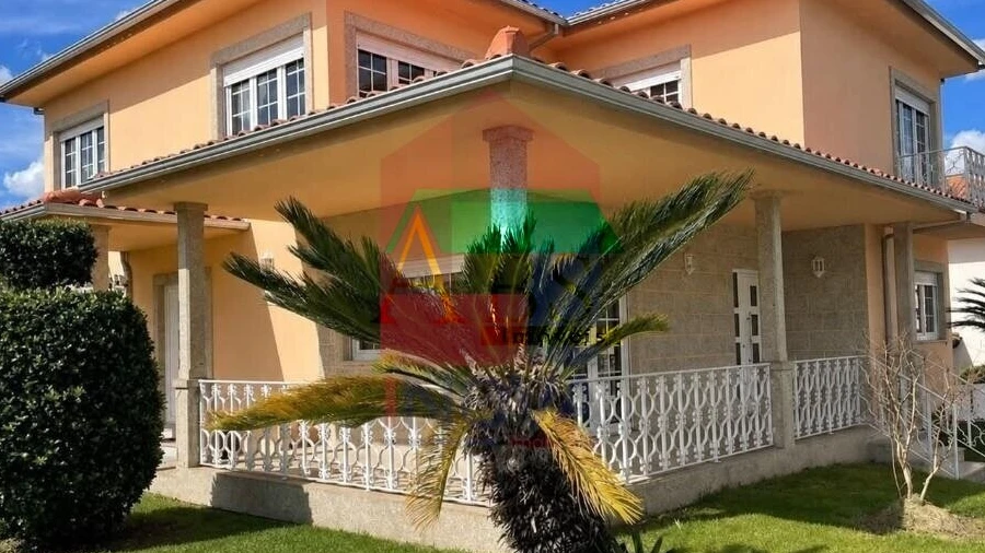 Moradia T4 para Venda em Vila Verde e Barbudo